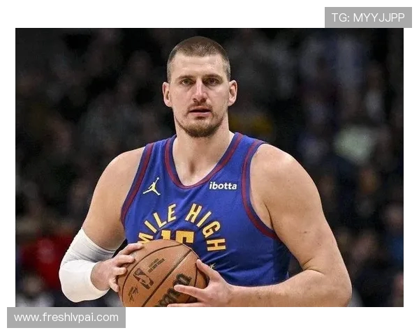 三节三双 166 次！约基奇 14+14+15 率掘金 22 分屠太阳