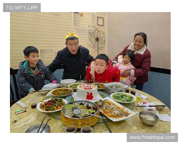 父爱如山!亚马尔父亲 39 岁生日晒合影:10 号传承,儿子未来可期(1) 父爱如山!亚马尔父亲 39 岁生日晒合影:10 号传承,儿子未来可期(1)